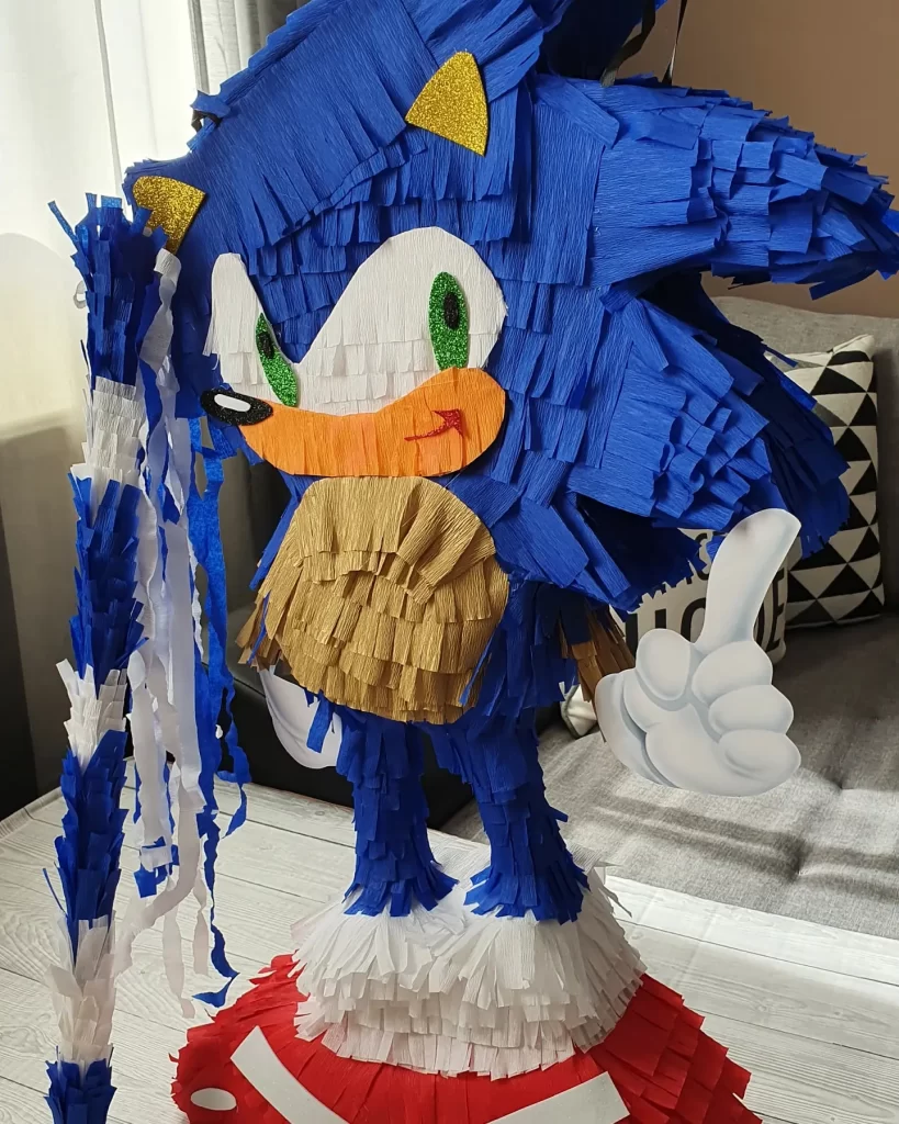 Pinjata Sonic - Nadine Pinjate