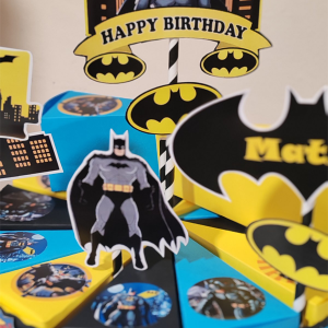 Betmen torta od kartona